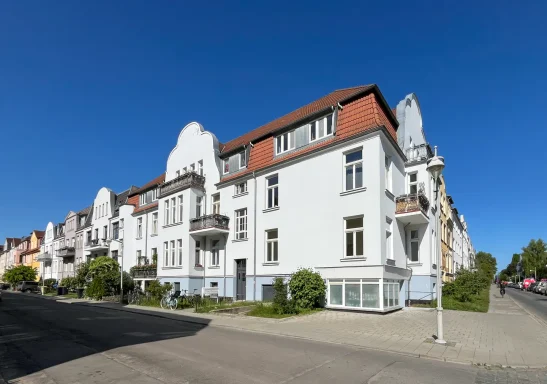 Sanierung Fassade nach Denkmalschutz, TH, WE-Herrichtungen auf gehobenem Niveau